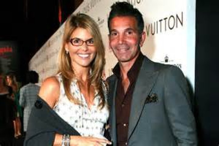 Lori Loughlin And Mossimo Giannulli Reportedly Told Their Daughter Olivia Jade To Keep Quiet When Talking To High School Counselor About Rowing Crew