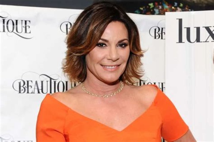 Luann De Lesseps Inspires Fans’ Praise – “Single Life” Suits Her