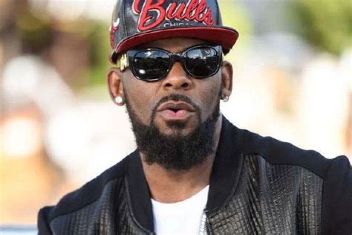 R. Kelly Gets Some Terrible And Embarrassing News — Can He Prevail?