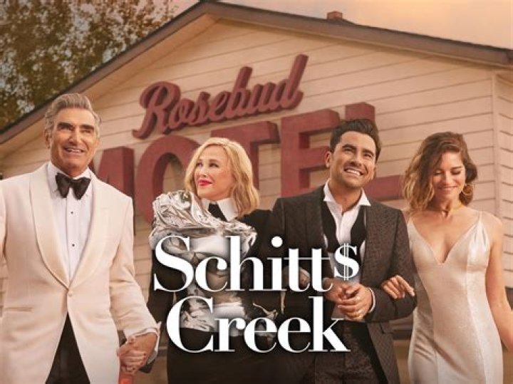 Schitt’s Creek Star Emily Hampshire Promises Fans A ‘Perfect’ Series Finale